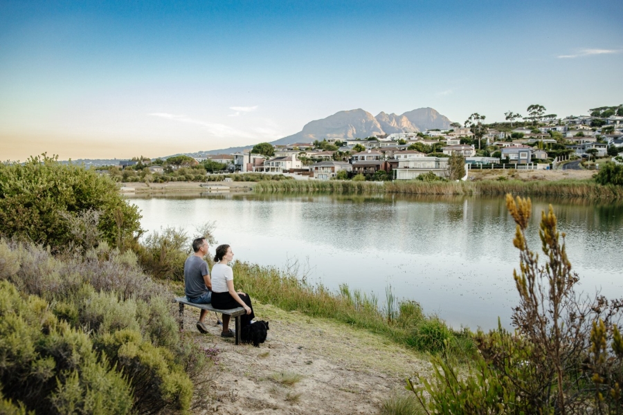 3 Bedroom Property for Sale in Mzuri Estate Western Cape